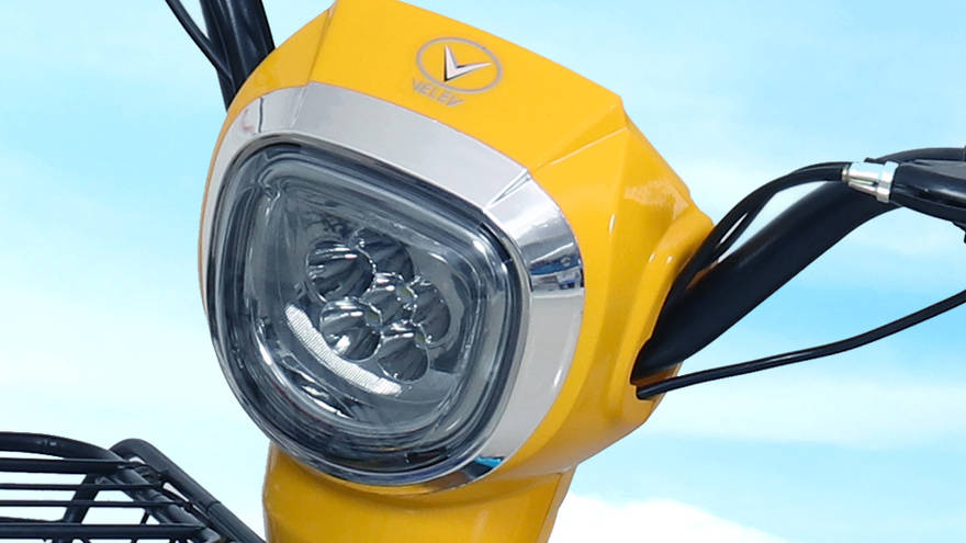 Velev Motors VEV 01 Head Light