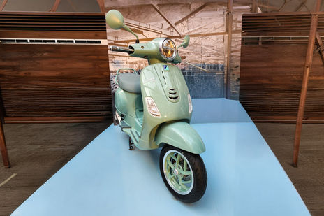 Vespa Tech 80th 150 Vespa Tech 80th 150