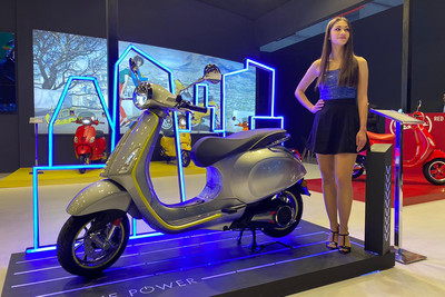 Vespa Electric Scooter Front Left Quarter View