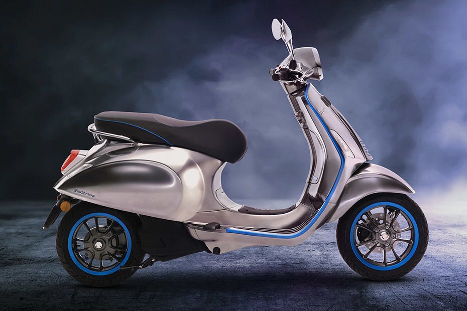 Vespa Electric Scooter image 8