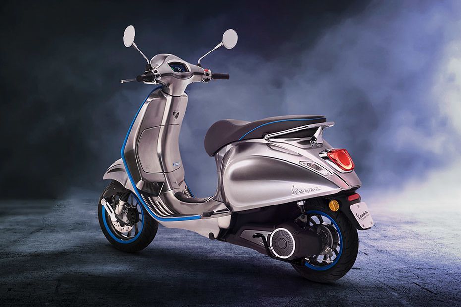 Vespa Electric Scooter image 10