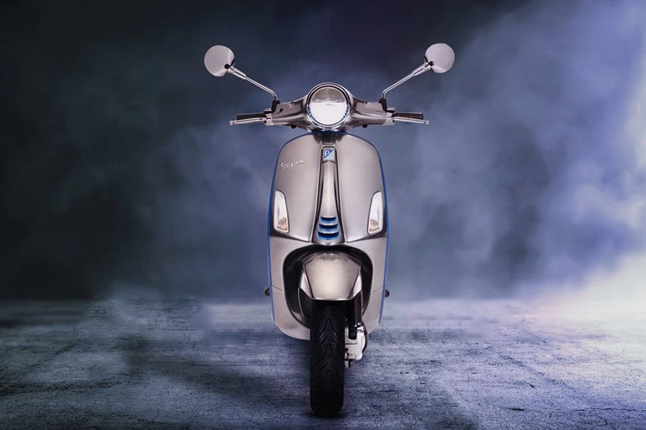 Vespa Electric Scooter image 12