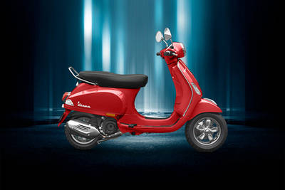 Vespa 125 Right Side View