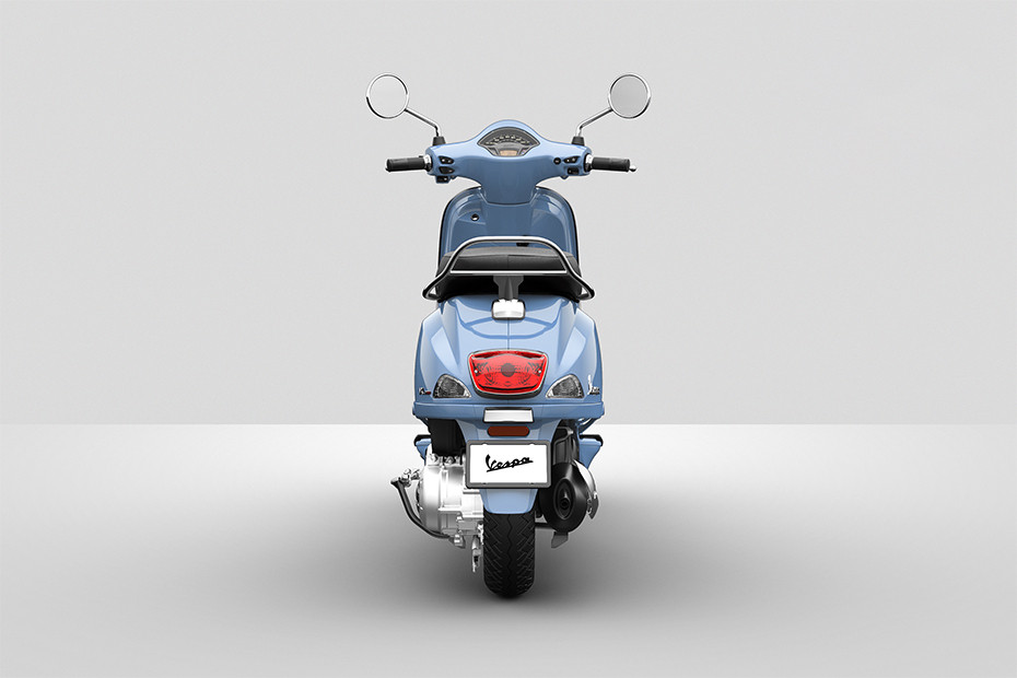 ベスパ VXL125 3VTECH 13,000km Vespa VXL 125 vs Vespa SXL 125 | MEGA COMPARISON | Bike Info - YouTube