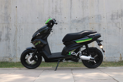 व्हाइट कार्बन मोटर्स जीटी5 Side Profile View (Left)