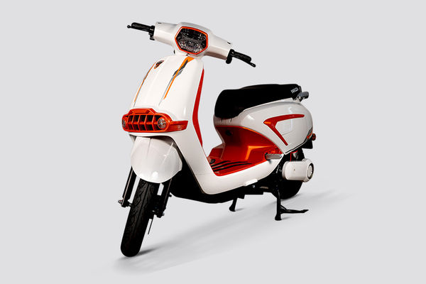 Yakuza Parinda Front Left Quarter View