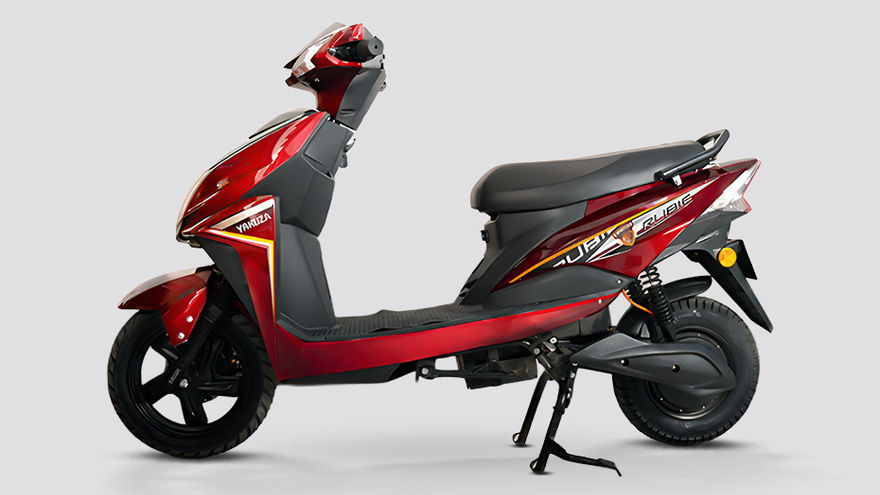 Yakuza Rubie Side Profile View (Left)