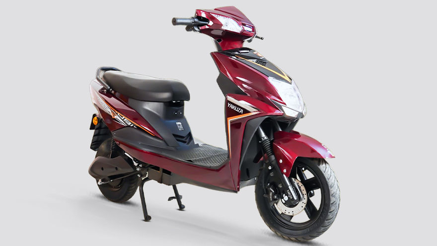 Yakuza Rubie Front Right Quarter View