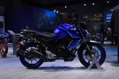 2025 Yamaha FZ-S Fi Hybrid Right Side View