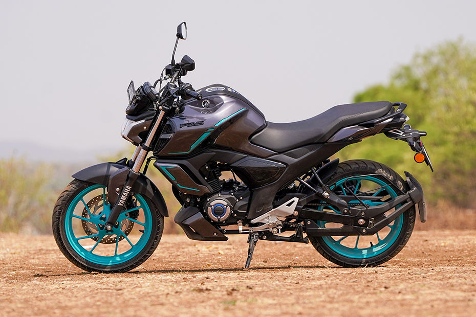 Yamaha FZ S FI image 4