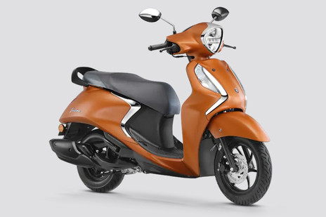 यामाहा फएसिनो 125 एफ आई हाइब्रिड Disc Matte Copper