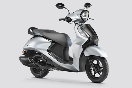 यामा��हा फएसिनो 125 एफ आई हाइब्रिड Drum Silver