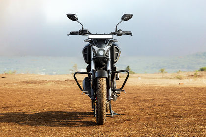 Yamaha FZ-RAVE Front View Yamaha FZ-RAVE Front View