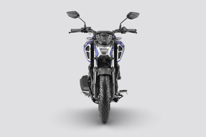 Yamaha FZS-FI V4 Front View Yamaha FZS-FI V4 Front View