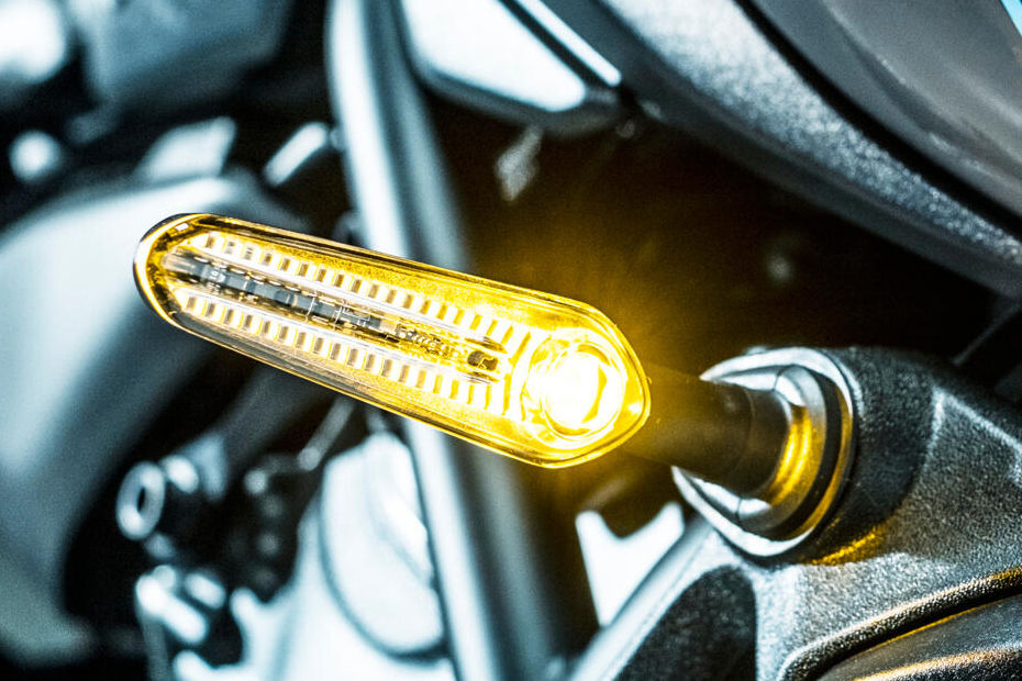 Yamaha MT-07 image 10
