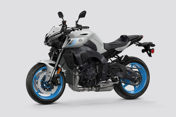 Yamaha MT-10 Front Left Quarter View
