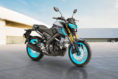 Yamaha MT 15 V2 फ्रंट राइट व्यू