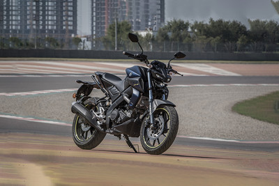 Yamaha MT-15 BS4 Front Right Quarter View