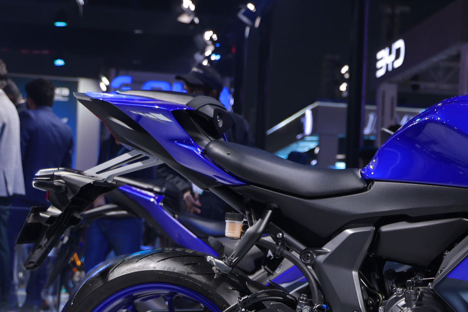 Yamaha R7 image 12