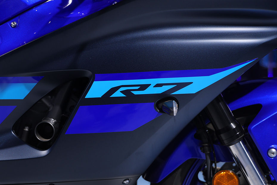 Yamaha R7 image 7