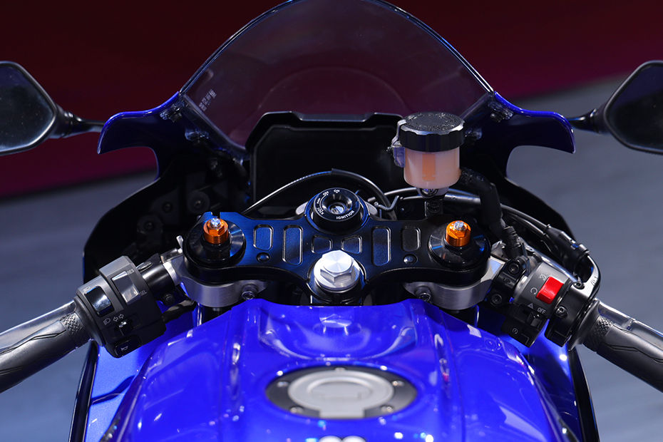 Yamaha R7 image 5