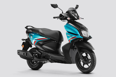 Yamaha RayZR 125 Fi Hybrid Drum On road Price, Specifications