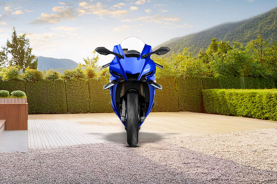 Yamaha YZF R1 image 2