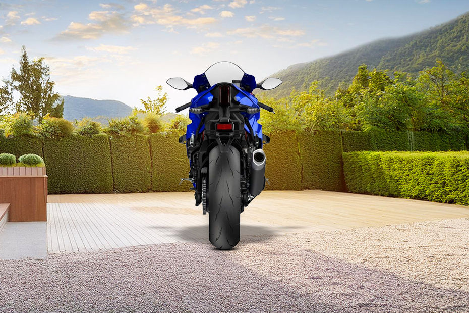 Yamaha YZF R1 image 6