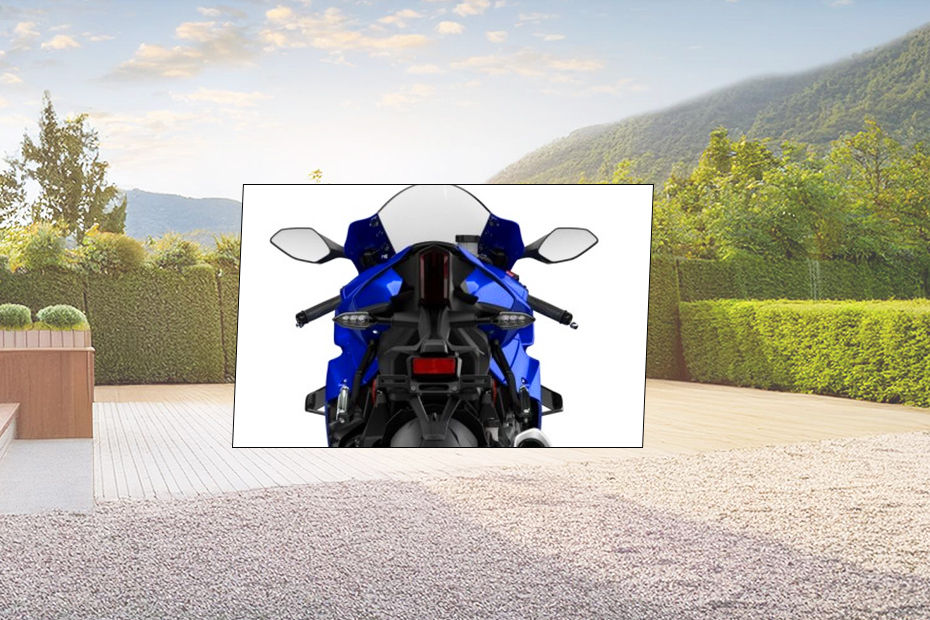 Yamaha YZF R1 image 12
