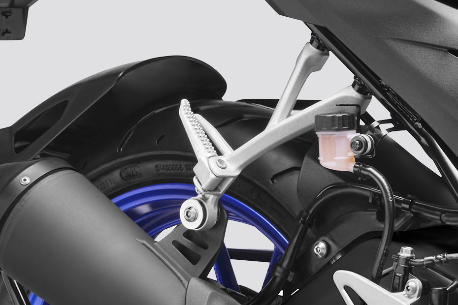 Yamaha YZF-R2 image 4