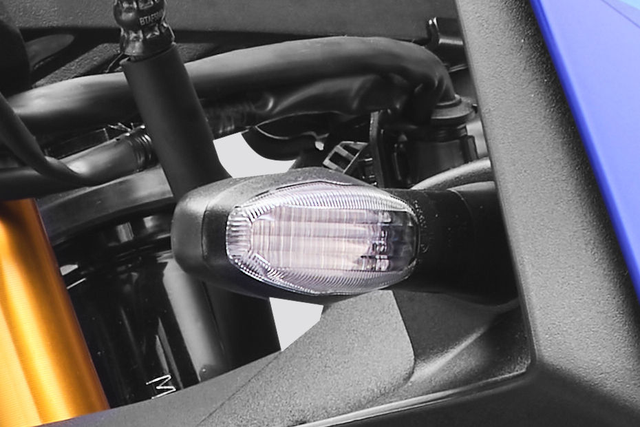 Yamaha YZF-R2 image 3
