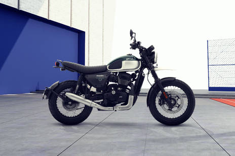 Yezdi Scrambler Dual Tone