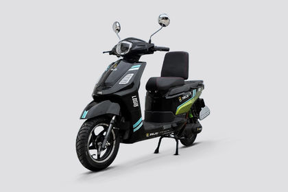 Zelio Logix Front Left Quarter View Zelio Logix Front Left Quarter View