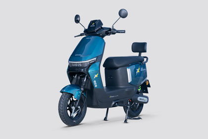 Zelio Eeva Eco LX Front Left Quarter View