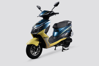 ज़ेलियो ग्रेसी आई Front Left Quarter View