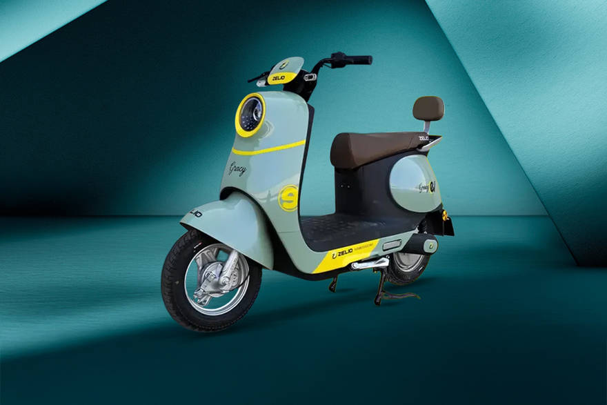 Zelio Little Gracy Front Left View
