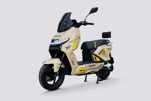 Zelio X Men Plus Front Left Quarter View Zelio X Men Plus Front Left Quarter View
