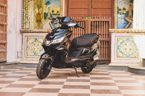 Zelo Zaeden Price in Neemuch (On Road)