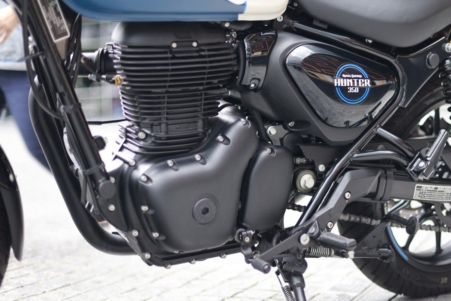 Hunter Engine Breaking: Royal Enfield Hunter 350 Image Gallery | BikeDekho
