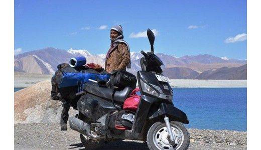 Mahindra Gusto ridden to Leh - with a pillion