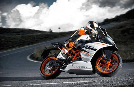 KTM RC 390 and RC 125 prices announced in UK