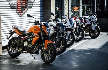 Motul is the official lubricant partner of DSK Benelli Motul is the official lubricant partner of DSK Benelli