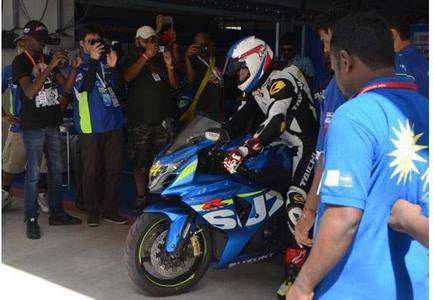 Legendary Road Racer Kevin Schwantz Attended the Suzuki Gixxer Cup Finale