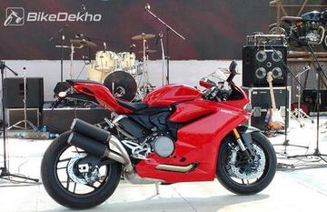 IBW 2016: Ducati 959 Panigale Announced, Priced at Rs. 14.04 lac IBW 2016: Ducati 959 Panigale Announced, Priced at Rs. 14.04 lac