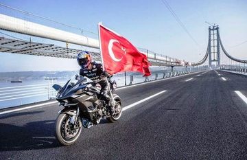 Kenan Sofuoglu Clocks 400kmph On Kawasaki Ninja H2R Kenan Sofuoglu Clocks 400kmph On Kawasaki Ninja H2R