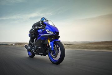 Weekly News Roundup: Yamaha R15 V3.0 ABS, Royal Enfield Bullet 500 ABS, Suzuki Gixxer 250 And More! Weekly News Roundup: Yamaha R15 V3.0 ABS, Royal Enfield Bullet 500 ABS, Suzuki Gixxer 250 And More!
