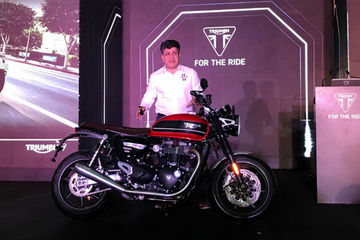 Triumph Launches The Thruxton R's Friendlier Sibling, The Street Twin Triumph Launches The Thruxton R's Friendlier Sibling, The Street Twin