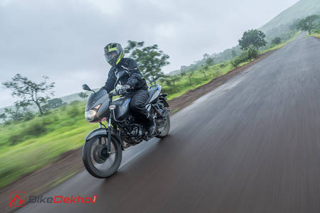 Bajaj Pulsar 125 Neon: Pros, Cons, Should You Buy One?