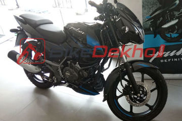 Bajaj Pulsar 125 Split-seat Variant Price Out