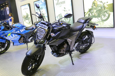 Suzuki Unveils Gixxer 250 BS6 At Auto Expo 2020